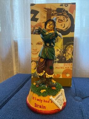 Wizard of Oz Scarecrow music box New San Francisco Music Box Company